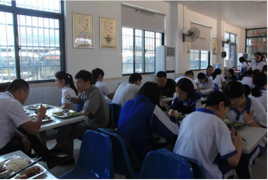 湖南望城县雷锋汽车运输有限公司,长沙城市交通,校车运营,安保服务,新能源科技