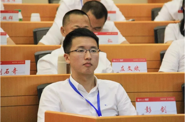 湖南望城县雷锋汽车运输有限公司,长沙城市交通,校车运营,安保服务,新能源科技