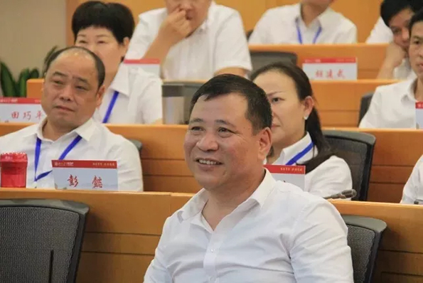 湖南望城县雷锋汽车运输有限公司,长沙城市交通,校车运营,安保服务,新能源科技