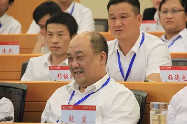 湖南望城县雷锋汽车运输有限公司,长沙城市交通,校车运营,安保服务,新能源科技