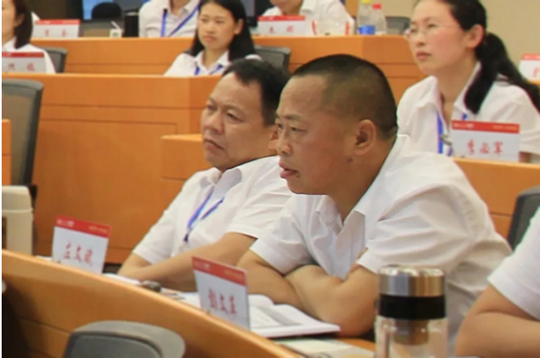 湖南望城县雷锋汽车运输有限公司,长沙城市交通,校车运营,安保服务,新能源科技