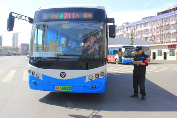 湖南望城县雷锋汽车运输有限公司,长沙城市交通,校车运营,安保服务,新能源科技