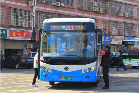 湖南望城县雷锋汽车运输有限公司,长沙城市交通,校车运营,安保服务,新能源科技