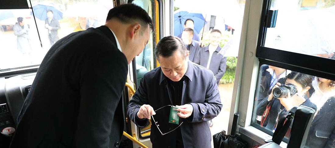 湖南望城县雷锋汽车运输有限公司,长沙城市交通,校车运营,安保服务,新能源科技 湖南望城县雷锋汽车运输有限公司,长沙城市交通,校车运营,安保服务,新能源科技
