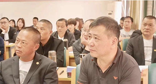 湖南望城县雷锋汽车运输有限公司,长沙城市交通,校车运营,安保服务,新能源科技