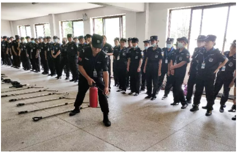 湖南骏达集团有限公司,长沙城市交通,校车运营,安保服务,新能源科技