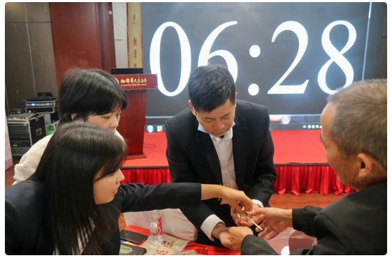 湖南骏达集团有限公司,长沙城市交通,校车运营,安保服务,新能源科技