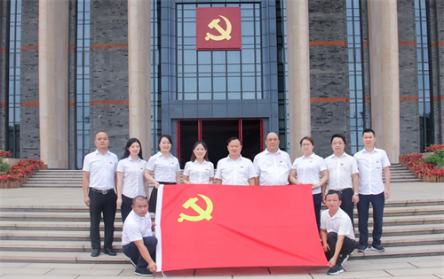 湖南骏达集团有限公司,长沙城市交通,校车运营,安保服务,新能源科技