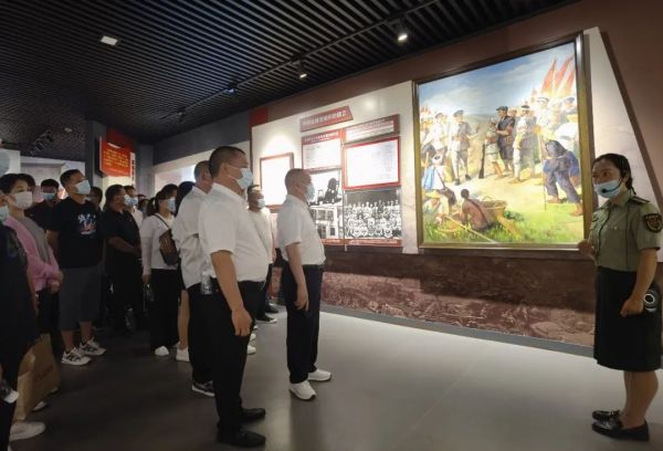 湖南骏达集团有限公司,长沙城市交通,校车运营,安保服务,新能源科技