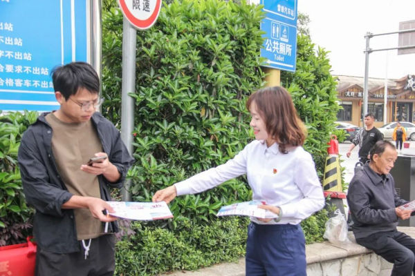湖南骏达集团有限公司,长沙城市交通,校车运营,安保服务,新能源科技