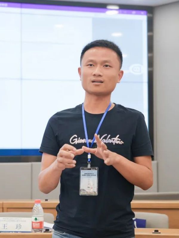 湖南骏达集团有限公司,长沙城市交通,校车运营,安保服务,新能源科技 湖南骏达集团有限公司,长沙城市交通,校车运营,安保服务,新能源科技