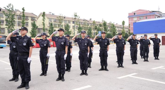 湖南骏达集团有限公司,长沙城市交通,校车运营,安保服务,新能源科技