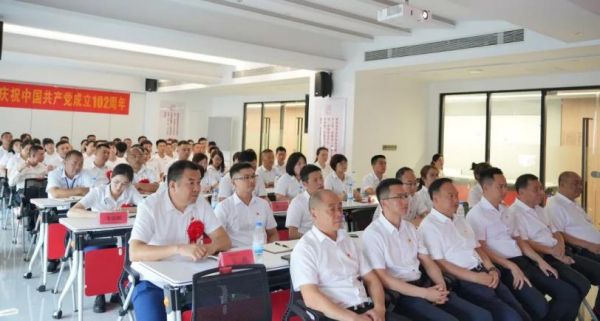 湖南骏达集团有限公司,长沙城市交通,校车运营,安保服务,新能源科技
