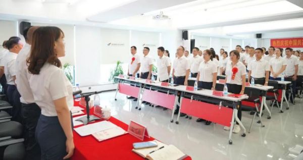 湖南骏达集团有限公司,长沙城市交通,校车运营,安保服务,新能源科技 湖南骏达集团有限公司,长沙城市交通,校车运营,安保服务,新能源科技