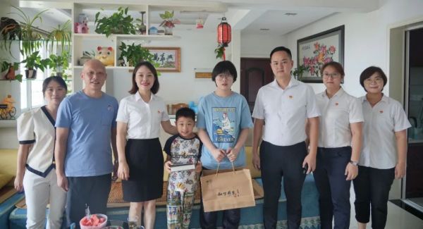 湖南骏达集团有限公司,长沙城市交通,校车运营,安保服务,新能源科技
