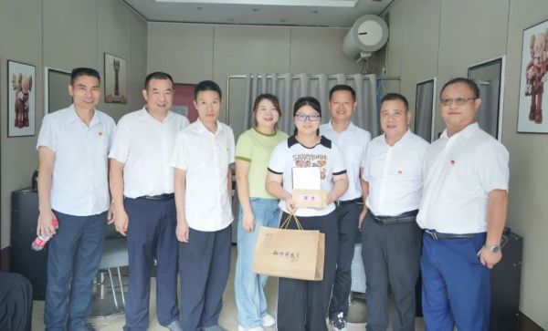 湖南骏达集团有限公司,长沙城市交通,校车运营,安保服务,新能源科技