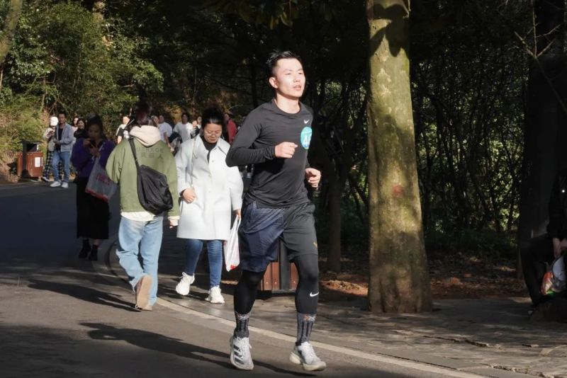湖南骏达集团有限公司,长沙城市交通,校车运营,安保服务,新能源科技 湖南骏达集团有限公司,长沙城市交通,校车运营,安保服务,新能源科技