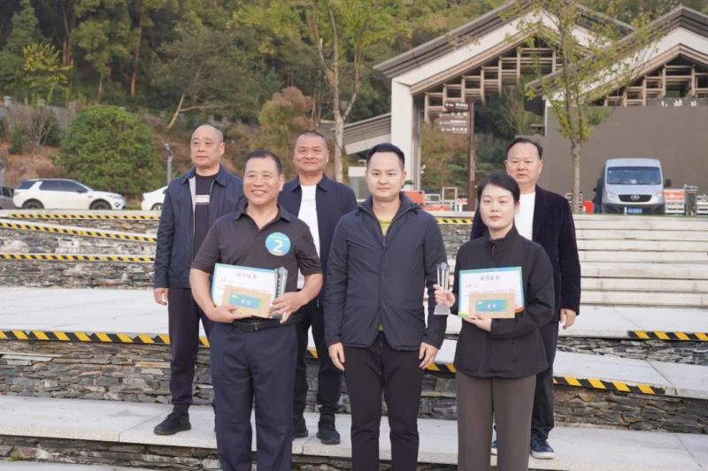 湖南骏达集团有限公司,长沙城市交通,校车运营,安保服务,新能源科技 湖南骏达集团有限公司,长沙城市交通,校车运营,安保服务,新能源科技