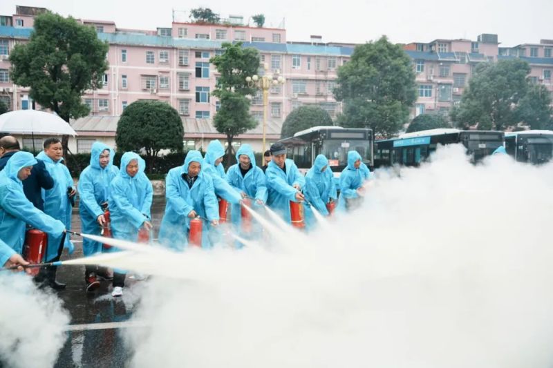 湖南骏达集团有限公司,长沙城市交通,校车运营,安保服务,新能源科技 湖南骏达集团有限公司,长沙城市交通,校车运营,安保服务,新能源科技