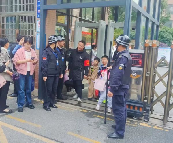 湖南骏达集团有限公司,长沙城市交通,校车运营,安保服务,新能源科技 湖南骏达集团有限公司,长沙城市交通,校车运营,安保服务,新能源科技