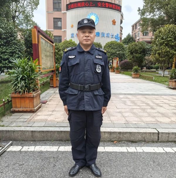 湖南骏达集团有限公司,长沙城市交通,校车运营,安保服务,新能源科技