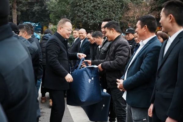 湖南骏达集团有限公司,长沙城市交通,校车运营,安保服务,新能源科技