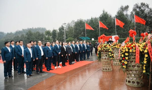 湖南骏达集团有限公司,长沙城市交通,校车运营,安保服务,新能源科技 湖南骏达集团有限公司,长沙城市交通,校车运营,安保服务,新能源科技