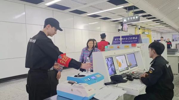 湖南骏达集团有限公司,长沙城市交通,校车运营,安保服务,新能源科技