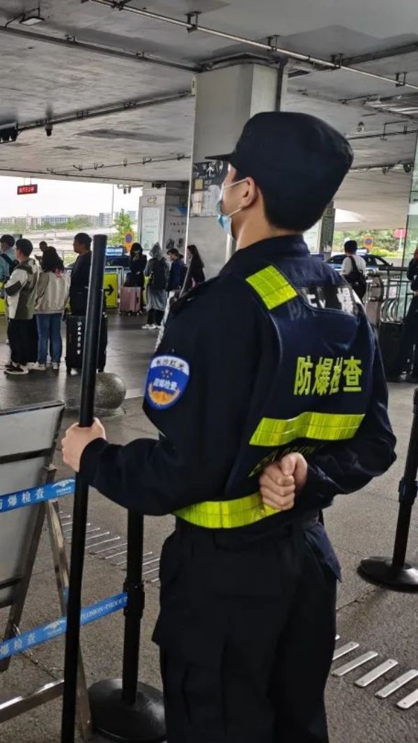 湖南骏达集团有限公司,长沙城市交通,校车运营,安保服务,新能源科技