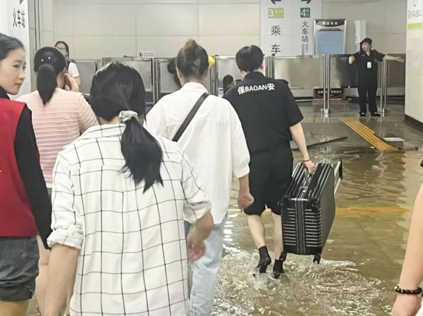 湖南骏达集团有限公司,长沙城市交通,校车运营,安保服务,新能源科技