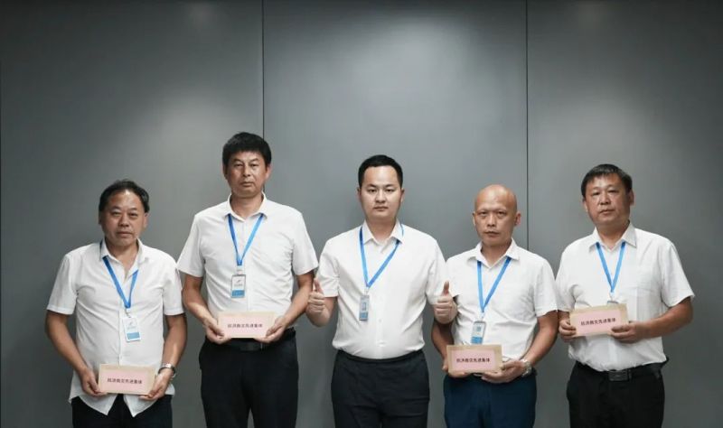 湖南骏达集团有限公司,长沙城市交通,校车运营,安保服务,新能源科技