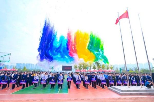湖南骏达集团有限公司,长沙城市交通,校车运营,安保服务,新能源科技 湖南骏达集团有限公司,长沙城市交通,校车运营,安保服务,新能源科技