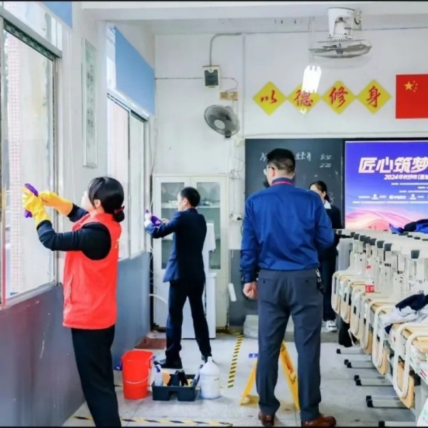 湖南骏达集团有限公司,长沙城市交通,校车运营,安保服务,新能源科技