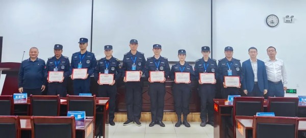 湖南骏达集团有限公司,长沙城市交通,校车运营,安保服务,新能源科技