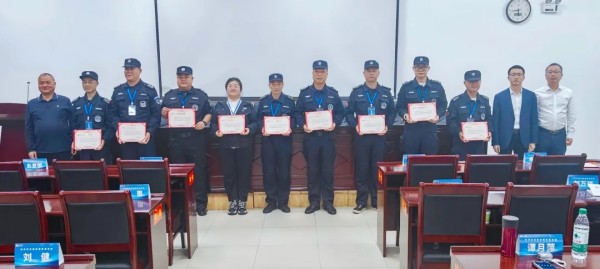 湖南骏达集团有限公司,长沙城市交通,校车运营,安保服务,新能源科技