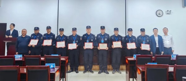 湖南骏达集团有限公司,长沙城市交通,校车运营,安保服务,新能源科技