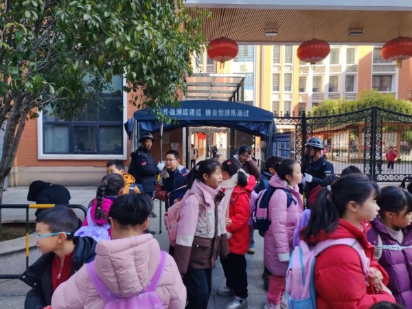 湖南骏达集团有限公司,长沙城市交通,校车运营,安保服务,新能源科技