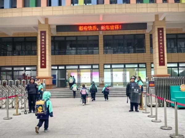 湖南骏达集团有限公司,长沙城市交通,校车运营,安保服务,新能源科技