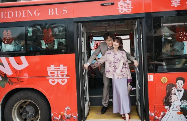 湖南骏达集团有限公司,长沙城市交通,校车运营,安保服务,新能源科技