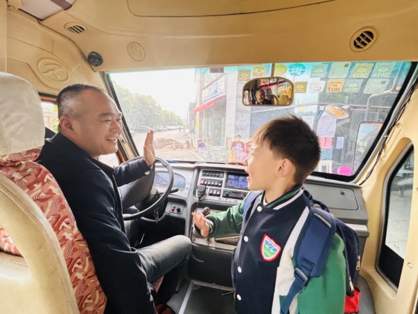 湖南骏达集团有限公司,长沙城市交通,校车运营,安保服务,新能源科技 湖南骏达集团有限公司,长沙城市交通,校车运营,安保服务,新能源科技