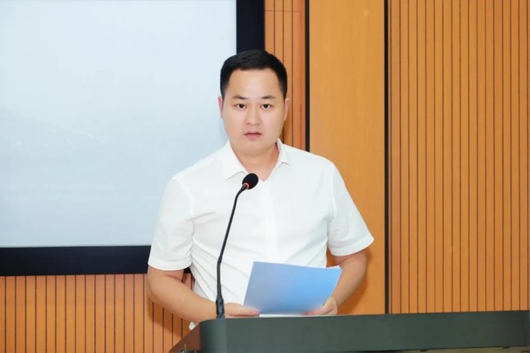 湖南骏达集团有限公司,长沙城市交通,校车运营,安保服务,新能源科技 湖南骏达集团有限公司,长沙城市交通,校车运营,安保服务,新能源科技