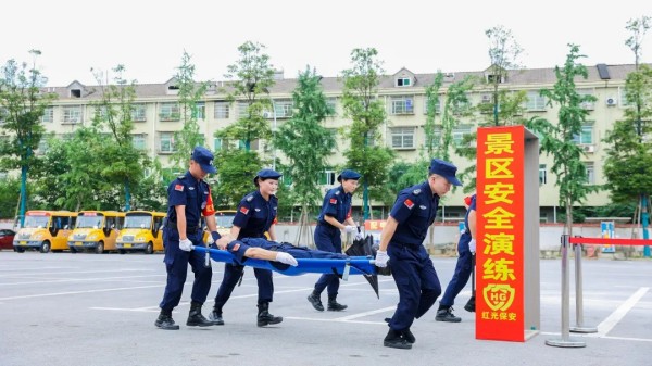 湖南骏达集团有限公司,长沙城市交通,校车运营,安保服务,新能源科技