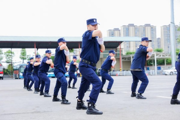 湖南骏达集团有限公司,长沙城市交通,校车运营,安保服务,新能源科技 湖南骏达集团有限公司,长沙城市交通,校车运营,安保服务,新能源科技