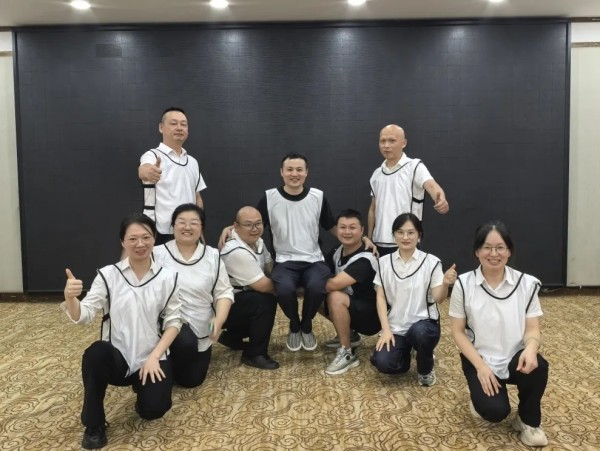 湖南骏达集团有限公司,长沙城市交通,校车运营,安保服务,新能源科技