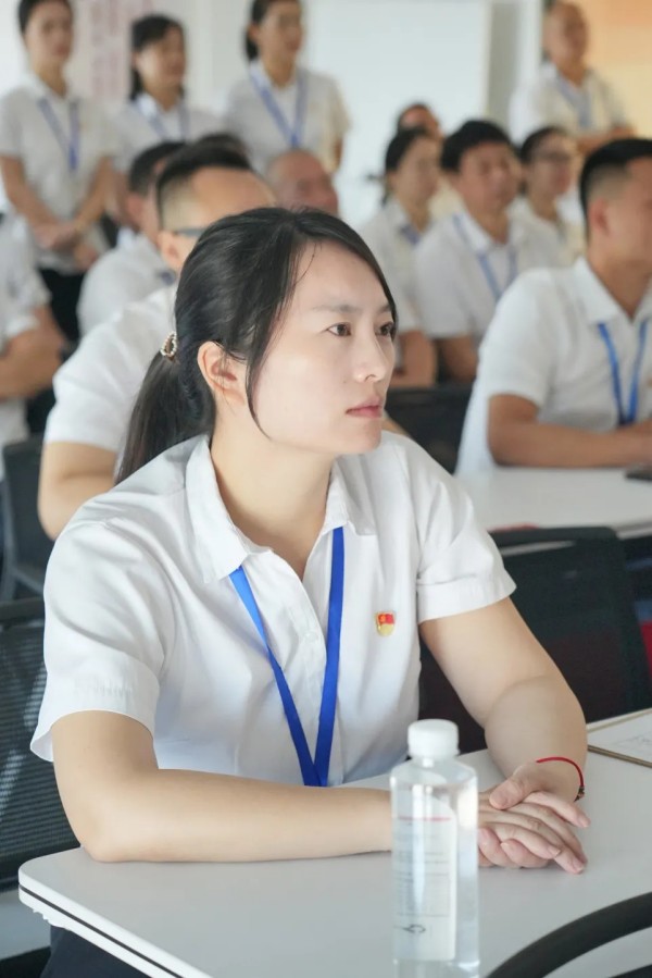 湖南骏达集团有限公司,长沙城市交通,校车运营,安保服务,新能源科技