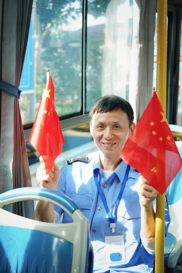 湖南骏达集团有限公司,长沙城市交通,校车运营,安保服务,新能源科技 湖南骏达集团有限公司,长沙城市交通,校车运营,安保服务,新能源科技