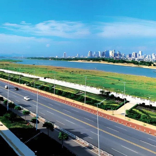 湖南骏达集团有限公司,长沙城市交通,校车运营,安保服务,新能源科技