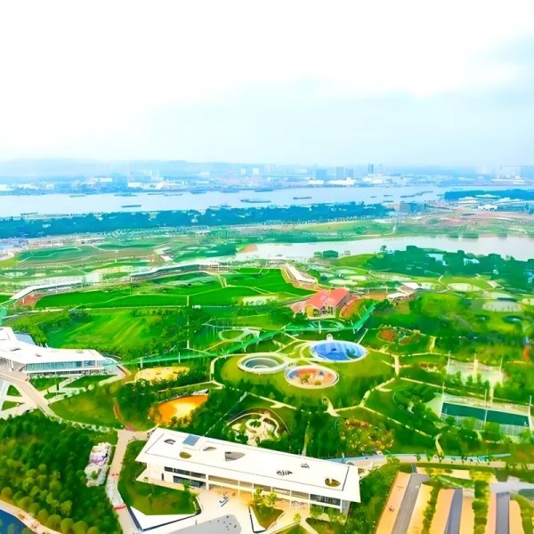 湖南骏达集团有限公司,长沙城市交通,校车运营,安保服务,新能源科技