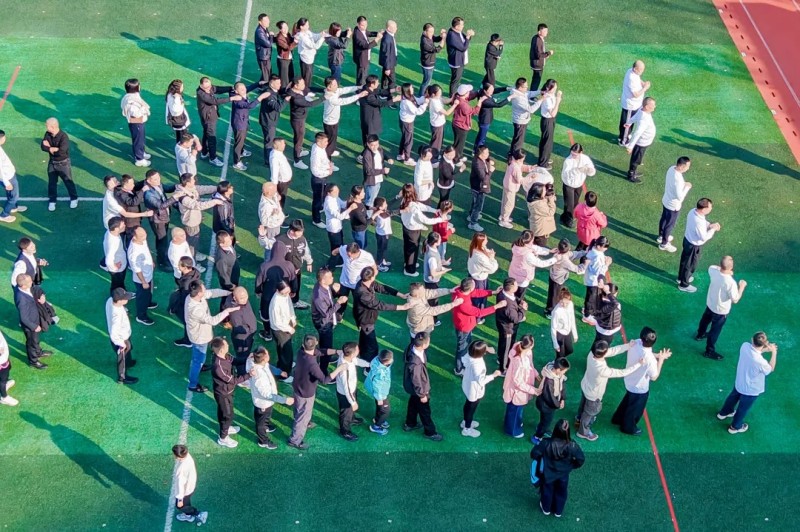 湖南骏达集团有限公司,长沙城市交通,校车运营,安保服务,新能源科技