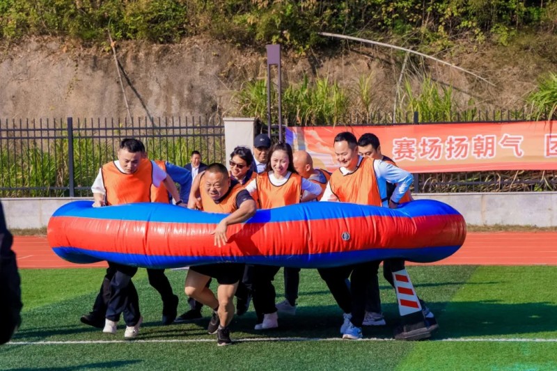 湖南骏达集团有限公司,长沙城市交通,校车运营,安保服务,新能源科技